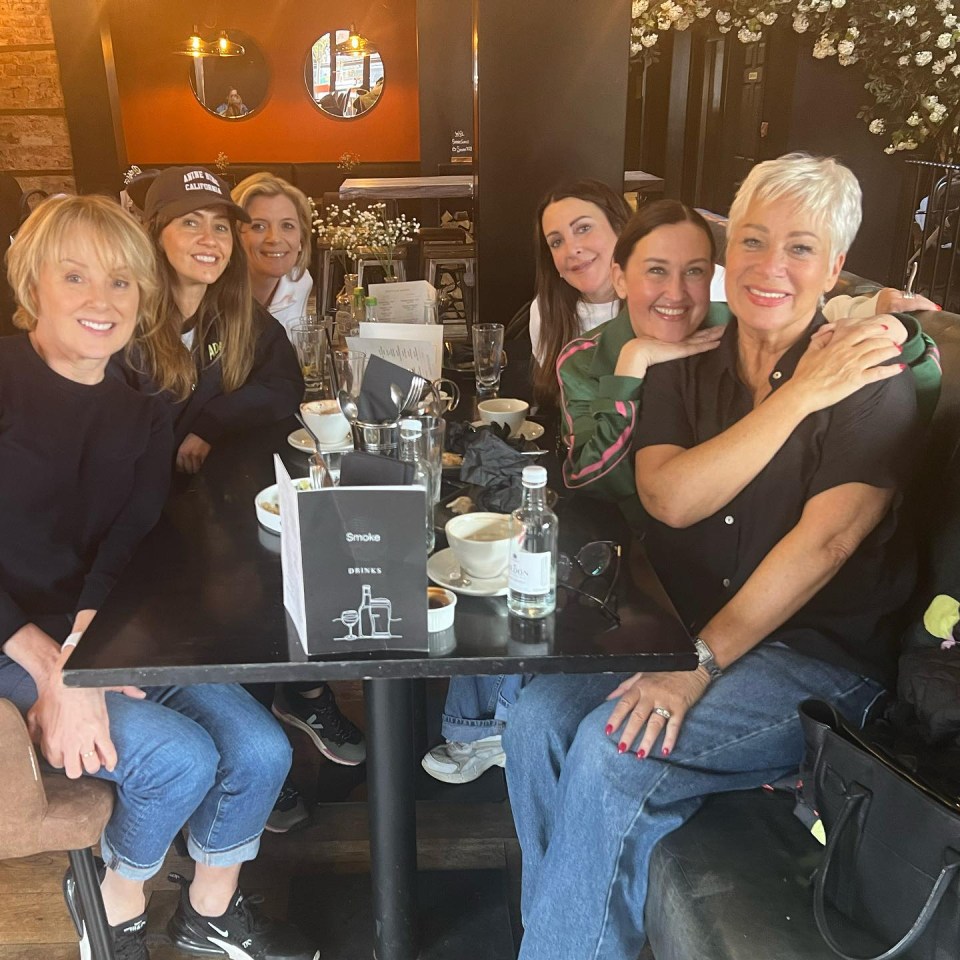 Denise Welch has reunited with some of her Coronation Street co-stars