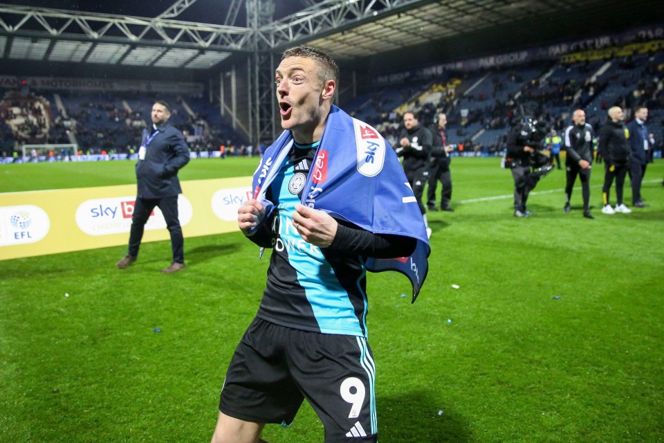 Jamie Vardy scored twice to secure Leicester City the Championship title