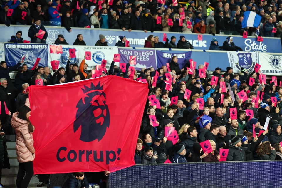 Everton fans protested the previous charge