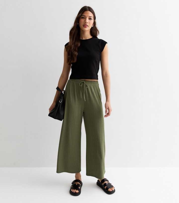 The trousers come in four colours