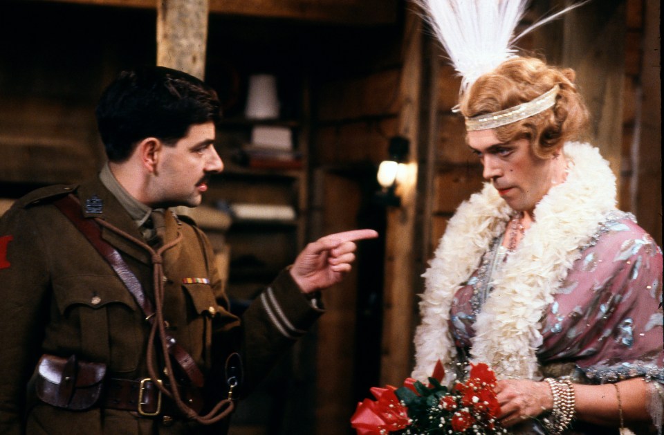 Rowan Atkinson as Edmund and Hugh Laurie as George in Blackadder Goes Forth