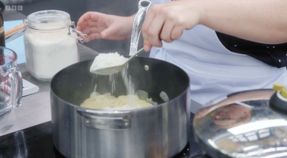 Tat had added lots of flour to her soup to thicken it