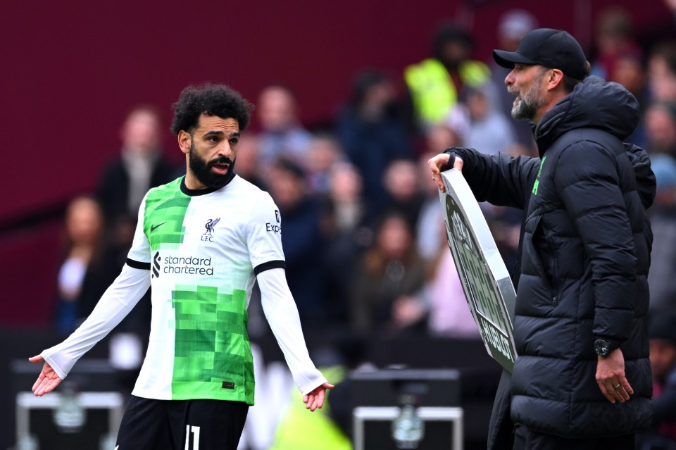 Mohamed Salah and Jurgen Klopp were involved in a touchline spat