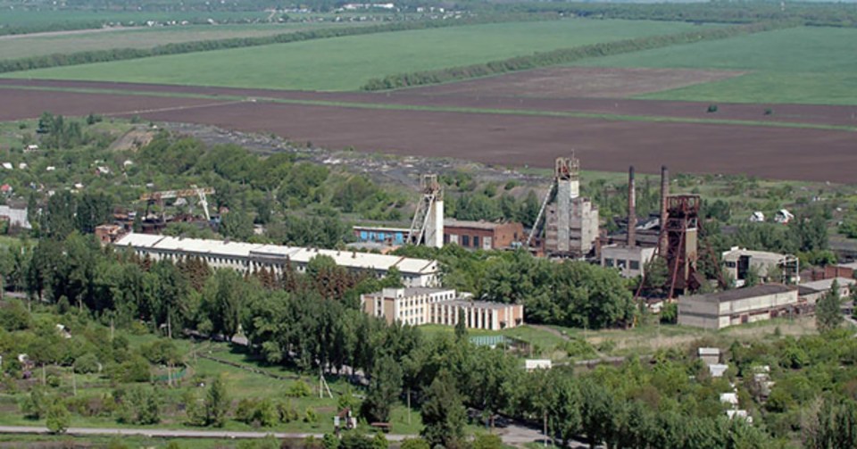 Many locals have expressed concern over the new crater in Gukovo