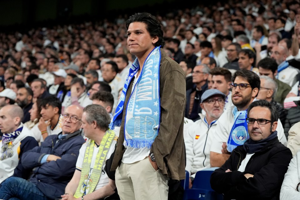 Real Madrid fans were made to sweat in a dramatic 3-3 draw with Man City but was it also because of the retractable roof?