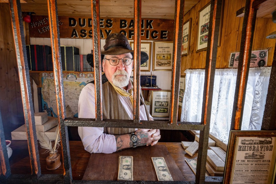 Retired lorry driver Stephen has also built his own bank