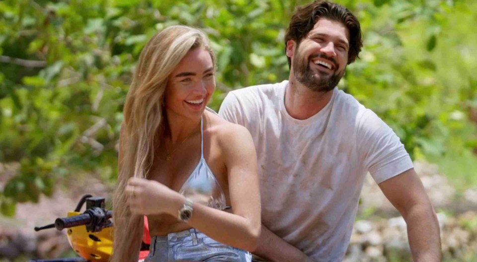 Ella and Dan grew close on a cast trip to Bali