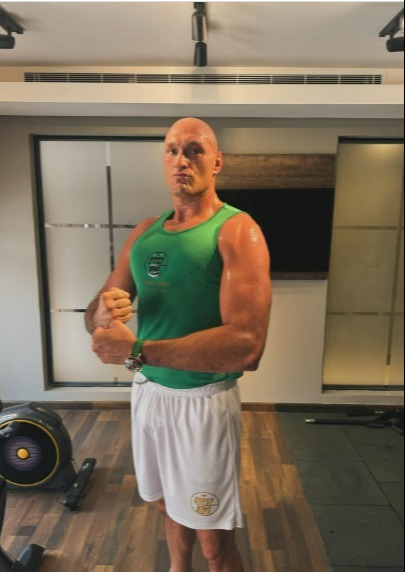 Fury looks in great shape ahead of his fight with Usyk