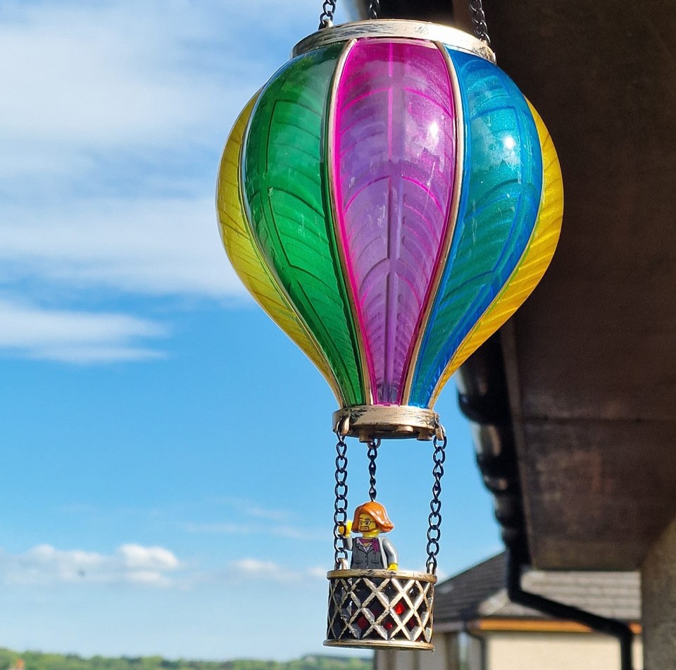 Shoppers have previously been revealing how they’ve given their Home Bargains hot air balloon lights an added edge