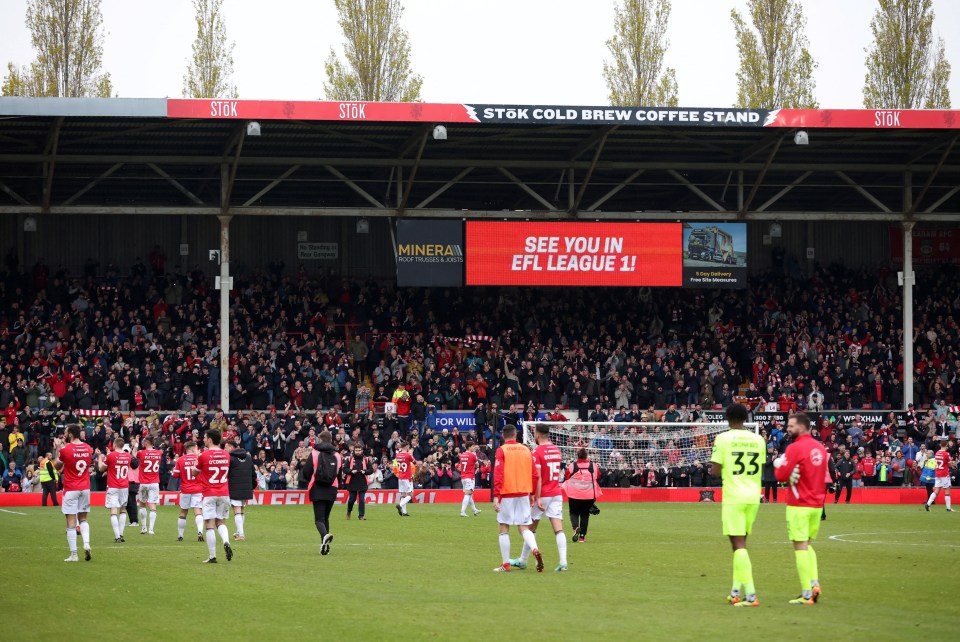 The Hollywood duo revealed plans to expand the Racecourse Ground's capacity to 55,000