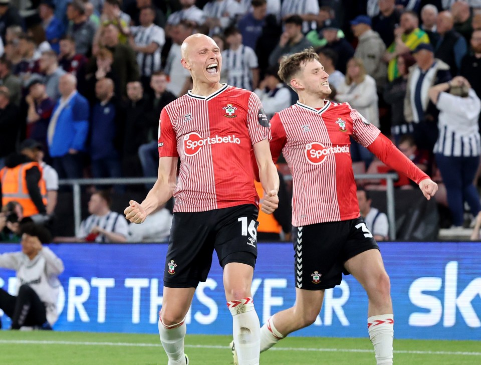 SOUTHAMPTON, ENGLAND - MAY 17: Will Smallbone of Southampton celebrates opening the scoring during the Sky Bet Championship Play-Off Semi-Final 2nd Leg match between Southampton and West Bromwich Albion at St Mary's Stadium on May 17, 2024 in Southampton, England. (Photo by Isabelle Field/Southampton FC via Getty Images)