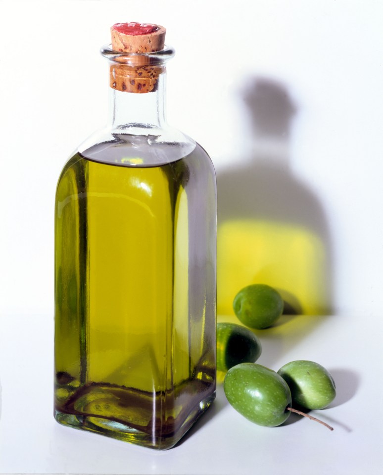 Swapping mayo for olive oil could lower your risk of dementia-related death