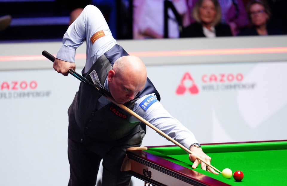 Stuart Bingham locked horns with Jak Jones in the semi-finals of the World Snooker Championships