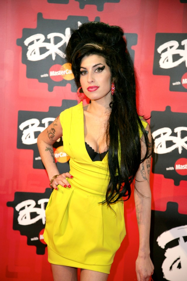 Amy Winehouse has reached one billion streams in the UK