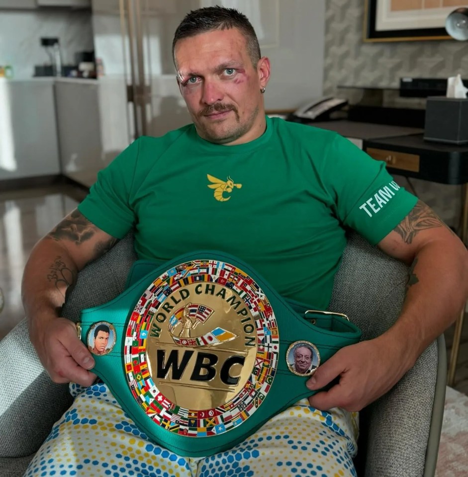 Usyk showed off his WBC belt on Instagram