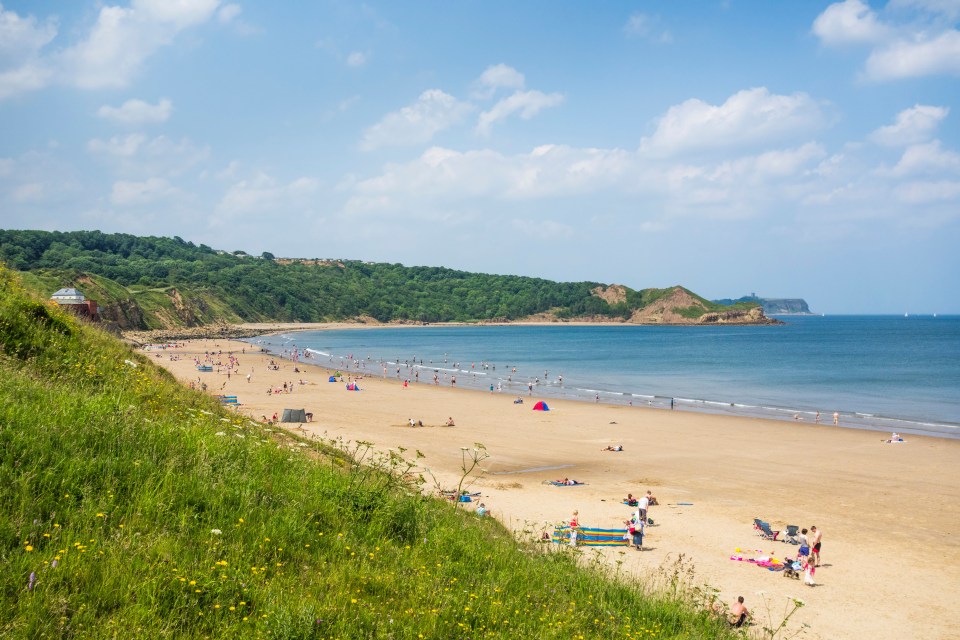 Stunning Cayton Bay is nestled between the buzzing Yorkshire resorts of Scarborough and Filey