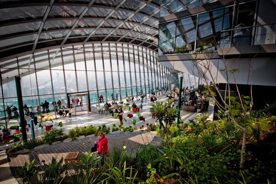 Find 360 degree views of London from The Sky Garden, located on the 43rd floor of the Walkie Talkie building