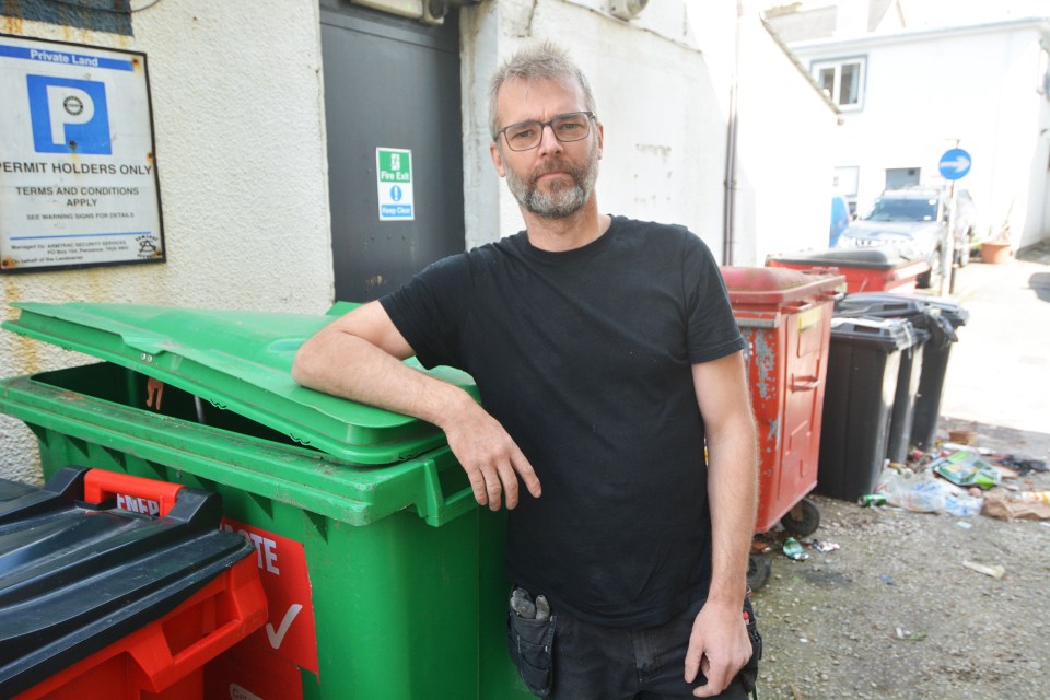 Chris is calling for the council to go back to weekly bin collections