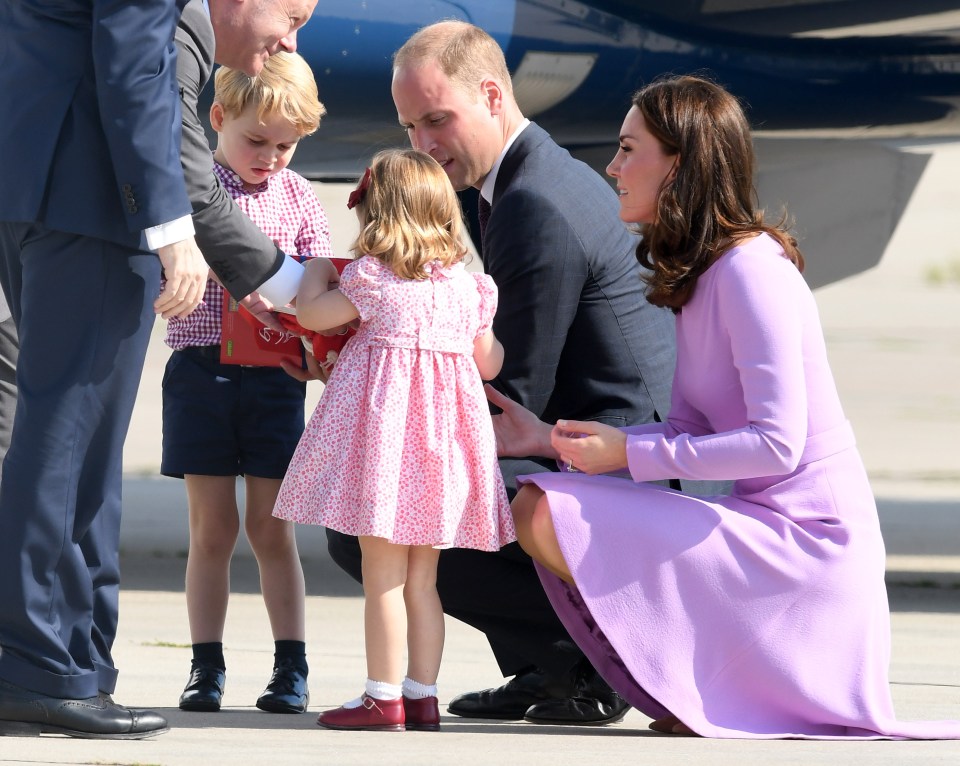 Prince William is said to have banned the ‘naughty step’ in their royal home, and instead use a ‘chat sofa’ for their kids