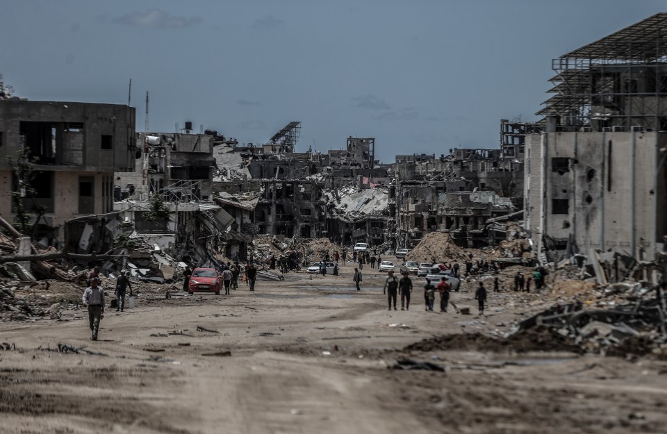 People and cars have left the horrors of the city behind as they go to find shelter, food and safety at Israeli camps