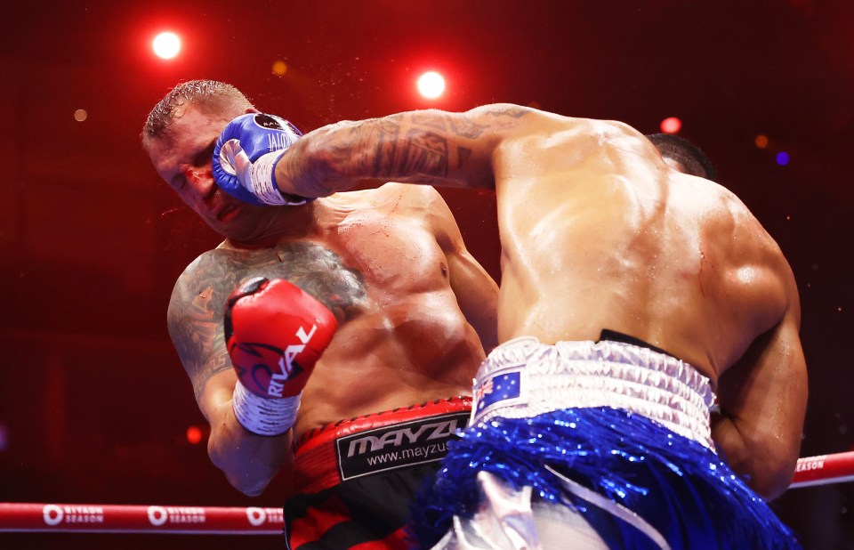 The Aussie busted his rival's nose open during the bout