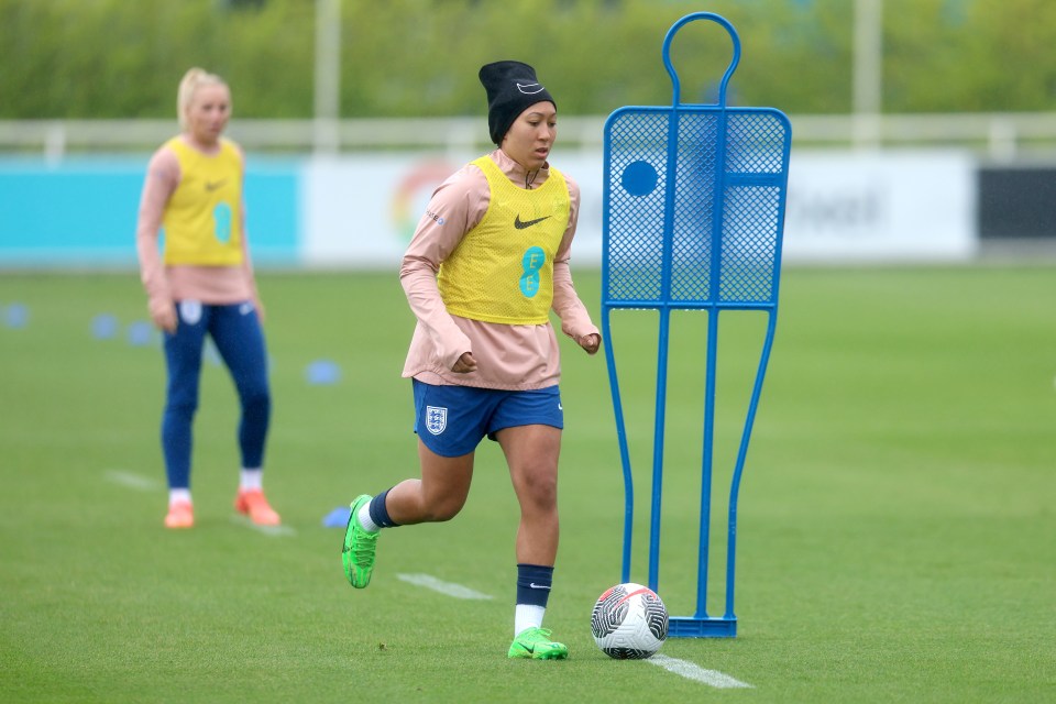 Lauren James has withdrawn from England’s camp with a foot injury ahead of the team’s Euros qualifier duels with France