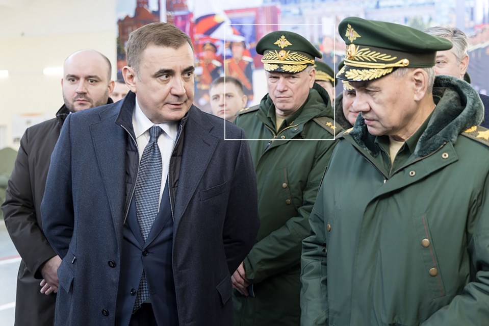 Kuznetsov pictured behind Russia’s ex-Minister of Defence Sergei Shoigu