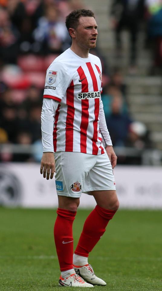 Sunderland have announced former captain Corry Evans is leaving the club