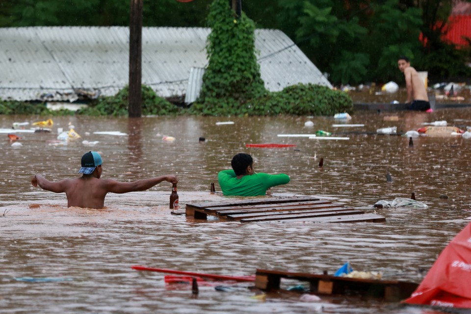 15,000 have been displaced since Saturday in the south of the country