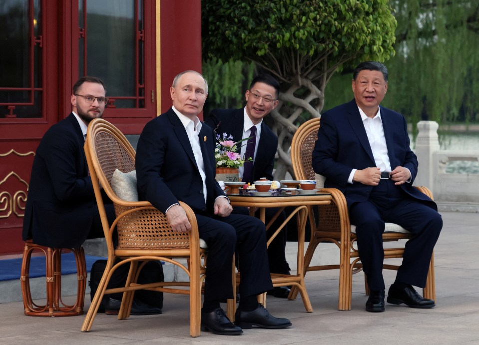 The world leaders appeared very relaxed in each other's company