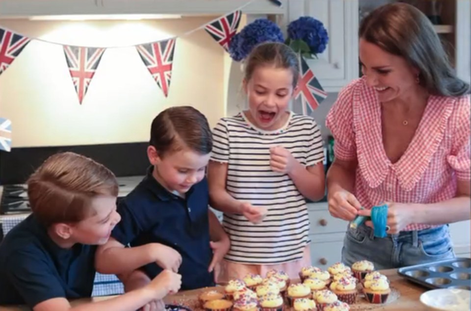 Usually Kate stays up past midnight making a homemade cake for her kids - but William could do it this year