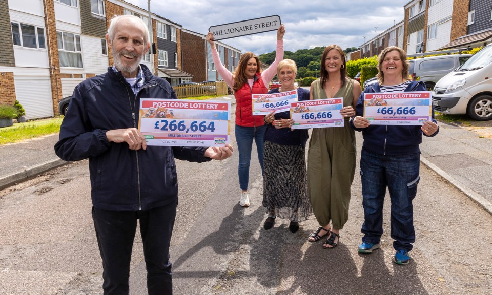 Shirley and her neighbours won their share of this week's People's Postcode Lottery