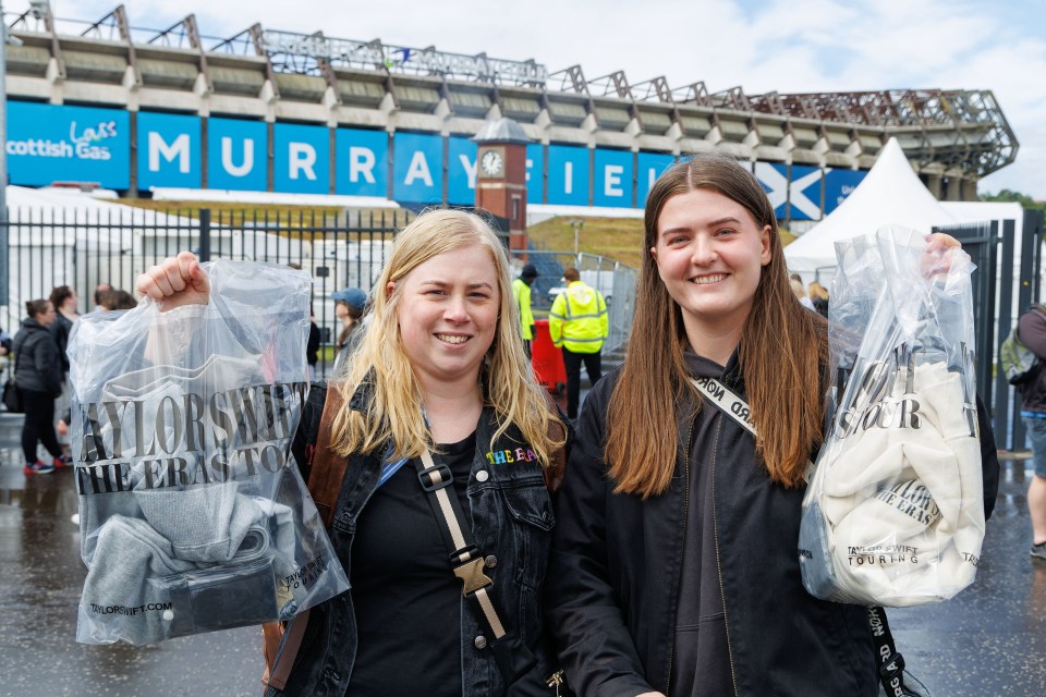 Kristina Karlsen and Alberte Lund met at a Taylor concert last year