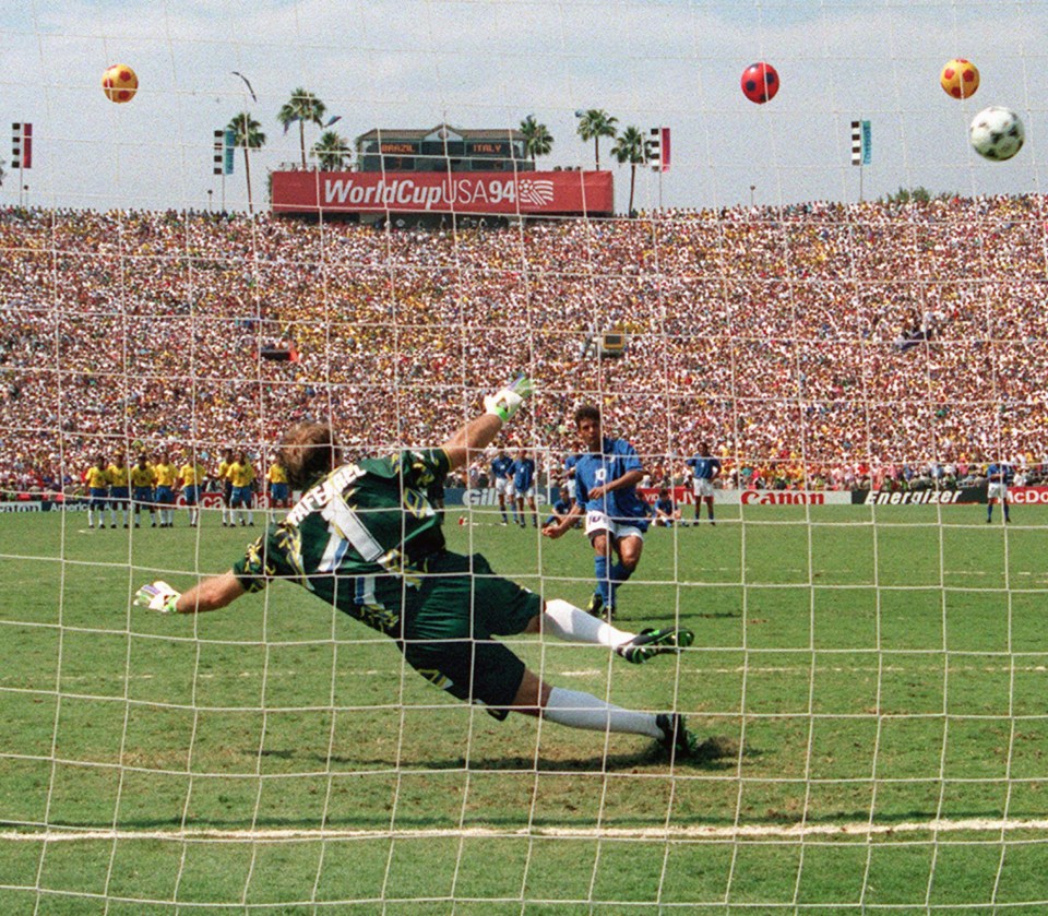 a soccer game is being played at the world cup usa 94