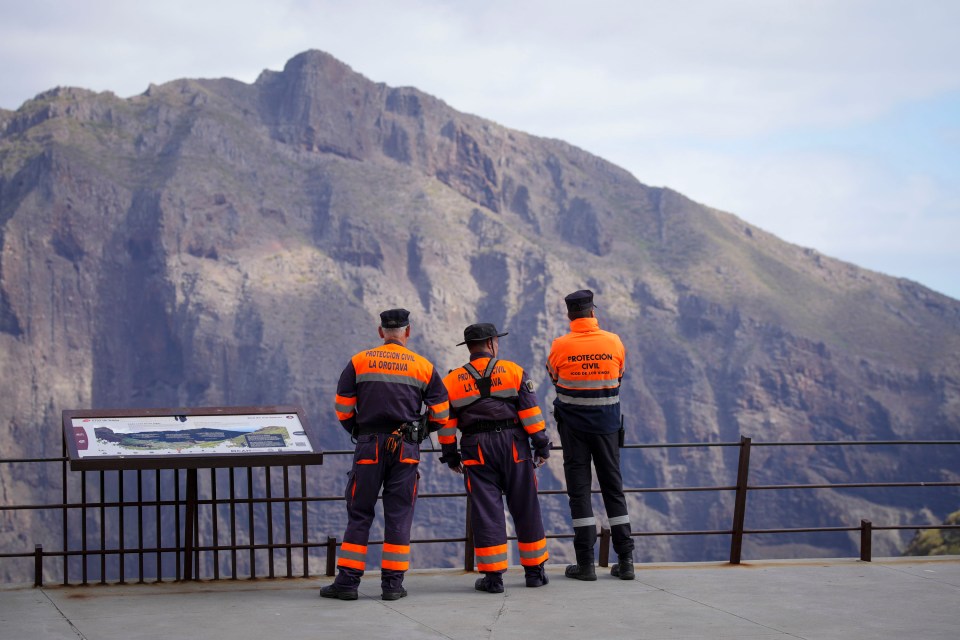 Rescue workers are scanning a mountainous area in northern Tenerife for the teen