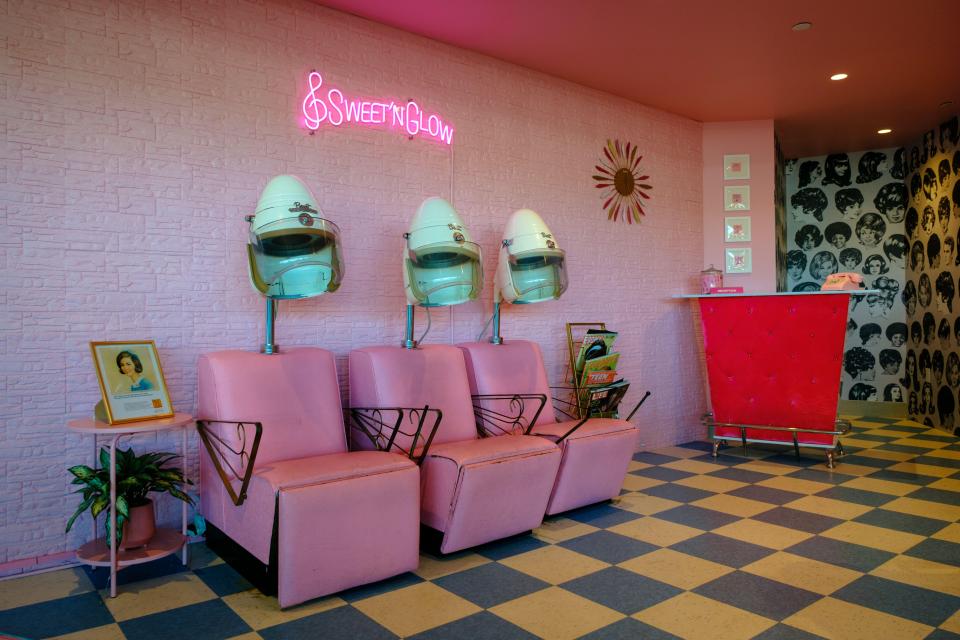 Museum exhibits at the hotel include a rebuilt 1960s beauty parlour