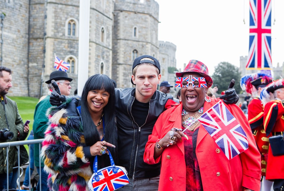 Sandi and Sandra with Joey Essex outside Windsor Castle