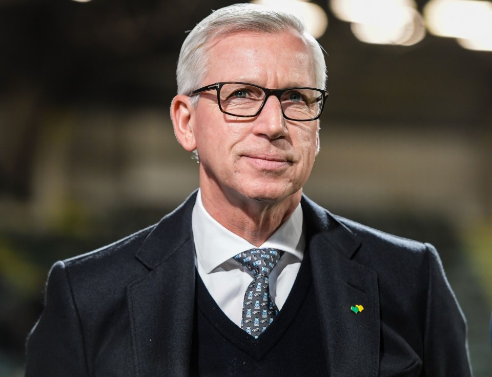 Alan Pardew could be set to return to English football for the first time since April 2018