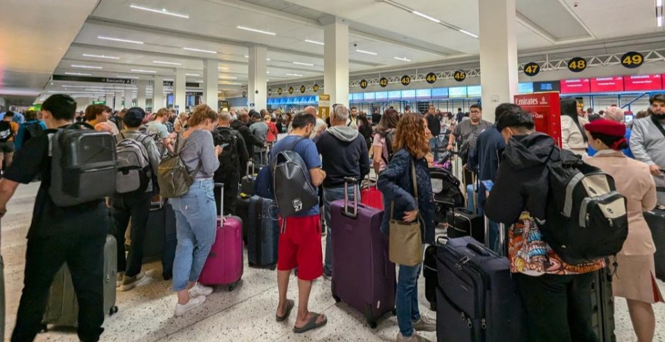 Queues at Manchester Airport this morning