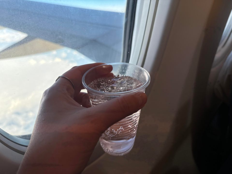 I tried Ryanair's new in-flight cocktails