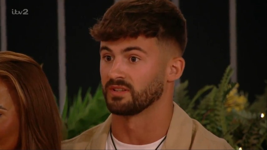 Love Island fans have branded Ciaran ‘evil and vile’ as he reduced Harriett to tears