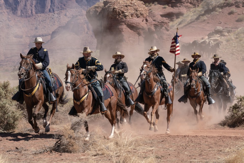 There is always some engrossing action not far around a dusty bend in this Kevin Costner Western