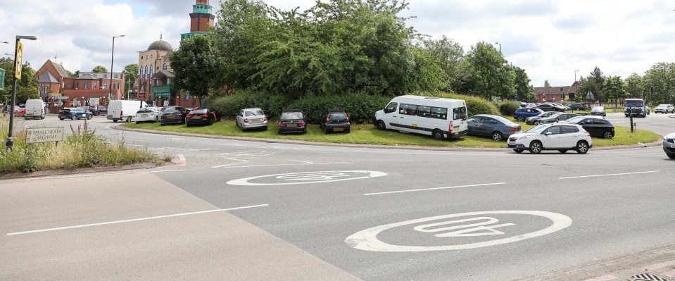 Drivers were astonished by the scenes at the roundabout