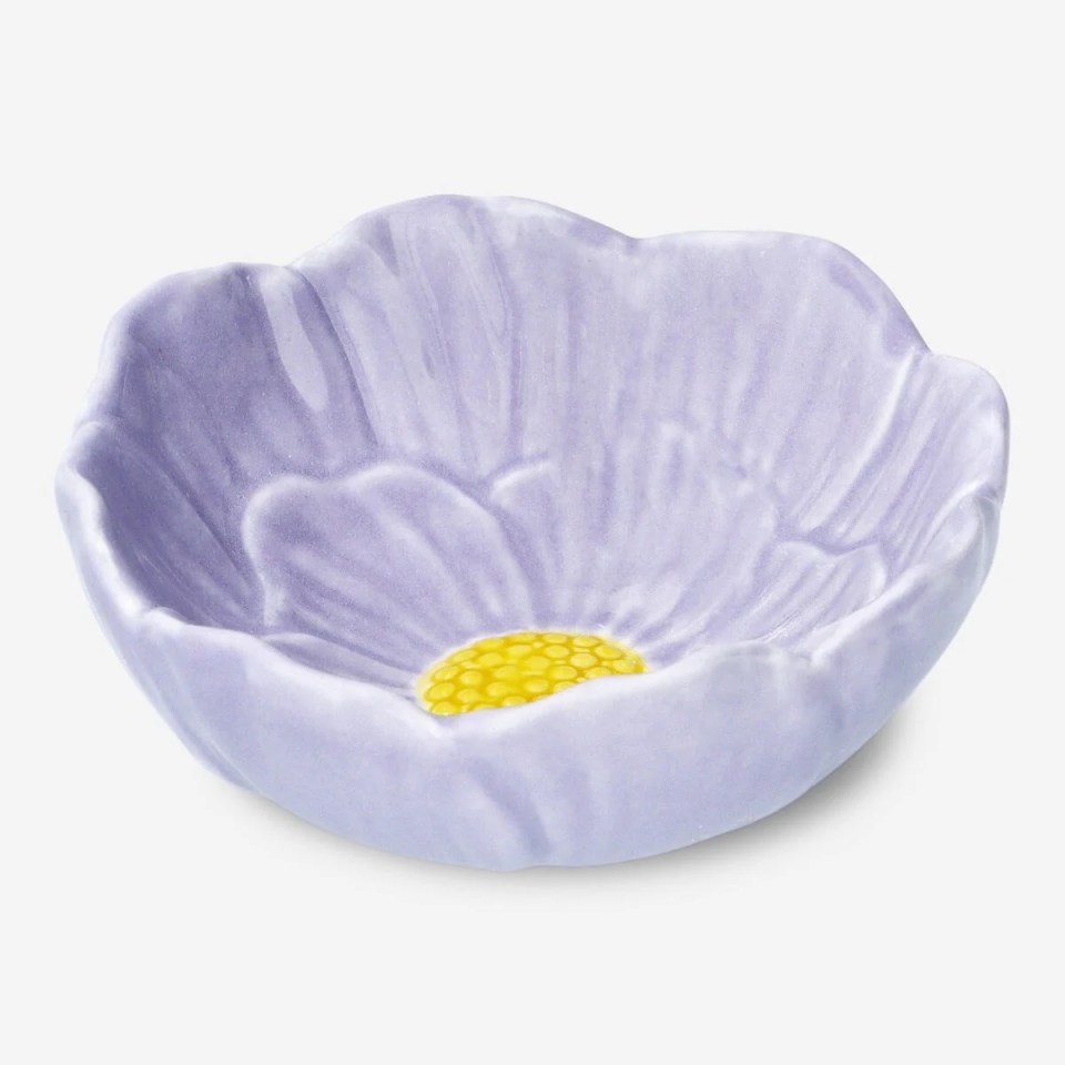 This flower-shaped bowl is just £3 from Flying Tiger