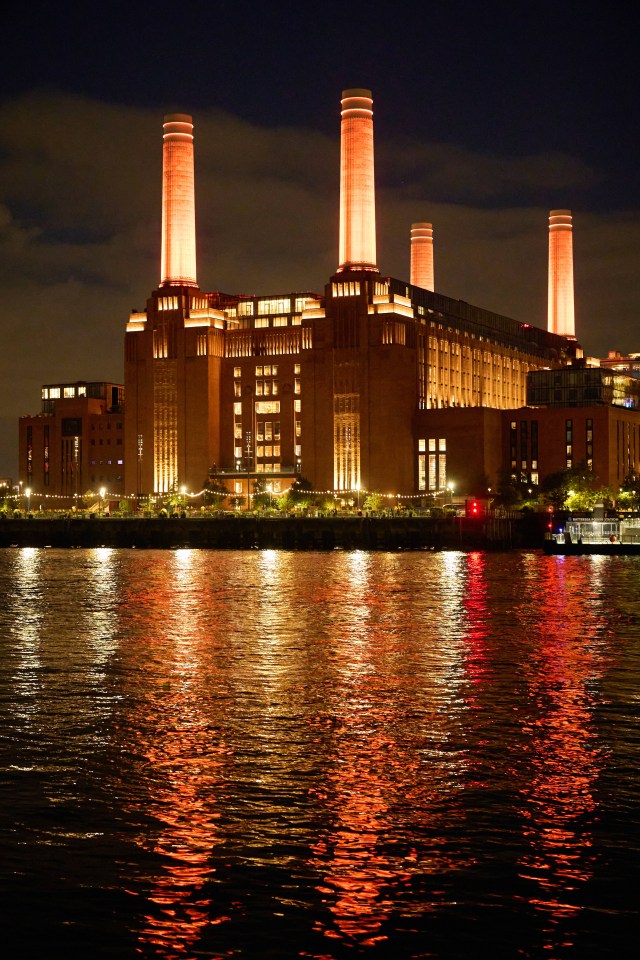 London’s Battersea Power Station was a stunning sight last night as it glowed orange