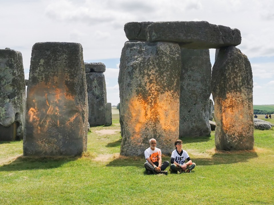 The vandalised monument