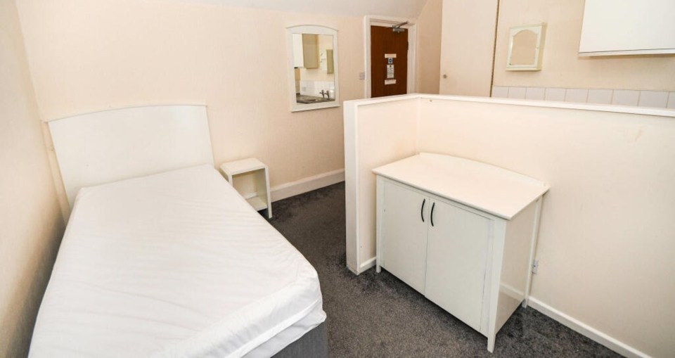 The tiniest flat in Lincoln is listed for £475 a month