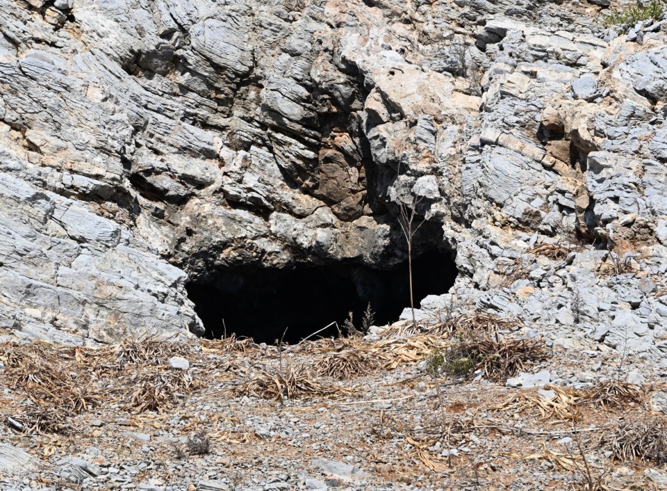 The rescue mission on Saturday afternoon and Sunday morn was focused around the cave system close to Agia Marina