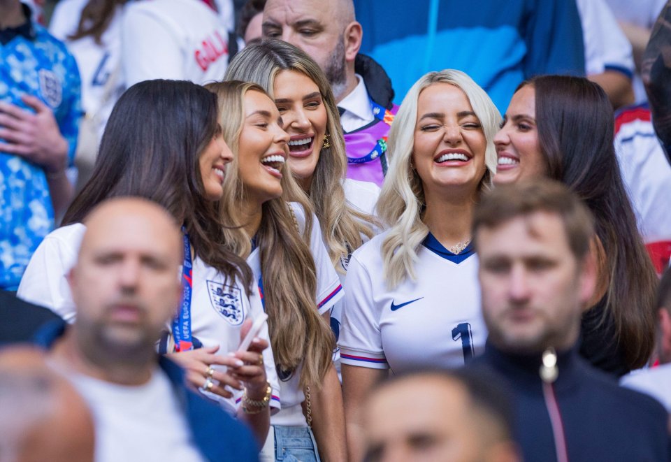 Wags Ellie Alderson, Aine May Kennedy and Megan Davison