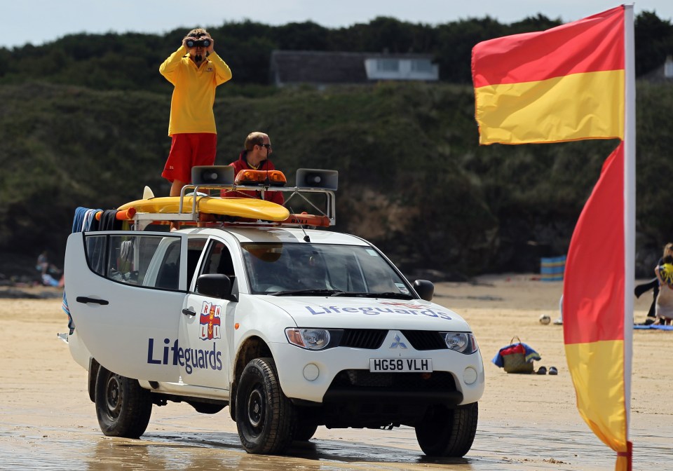 The Royal National Lifeboat Institution (RNLI) has issued a beach safety warning